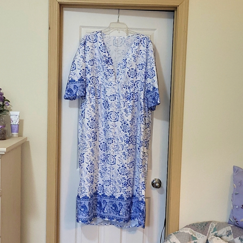 Brand new Dress...XXL Blue n White